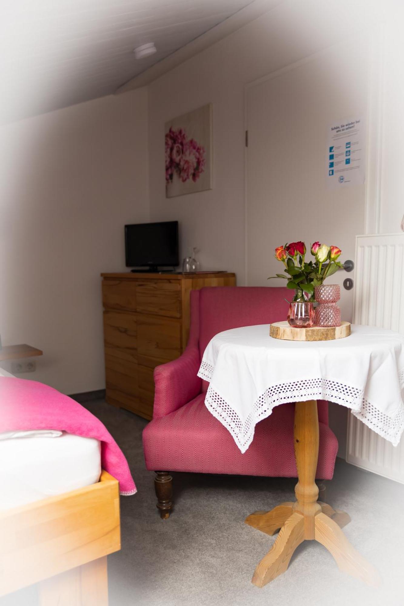 Gaestehaus Sattlerhof แบร์เนา อัม คีมเซ ภายนอก รูปภาพ