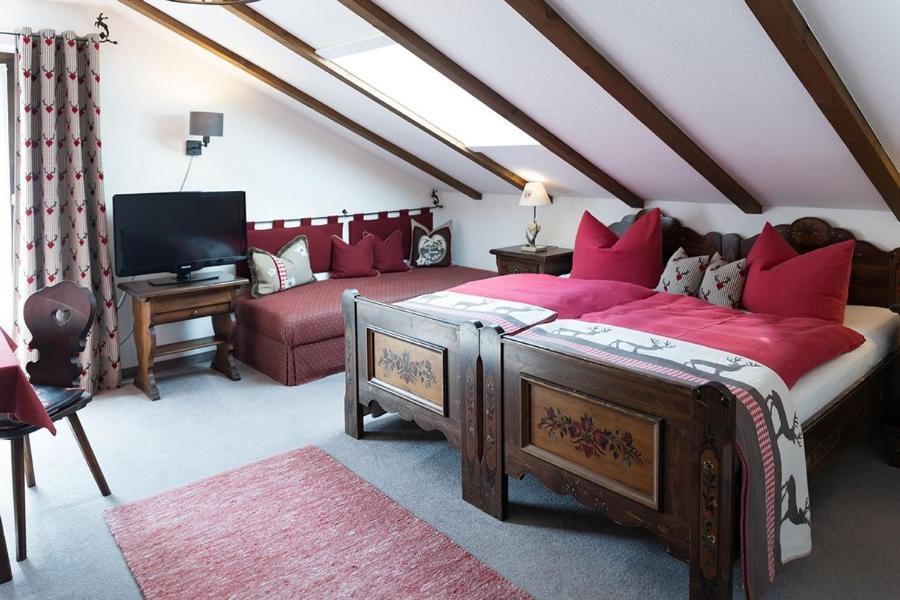 Gaestehaus Sattlerhof แบร์เนา อัม คีมเซ ภายนอก รูปภาพ