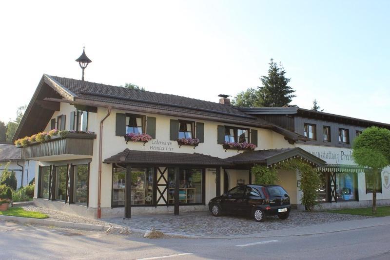 Gaestehaus Sattlerhof แบร์เนา อัม คีมเซ ภายนอก รูปภาพ
